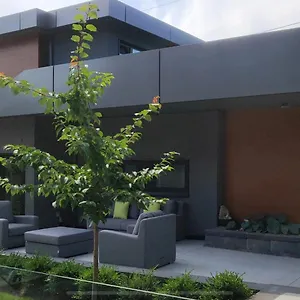 A Tiny House Near Ubc 温哥华ubc小别墅 Villa Vancouver